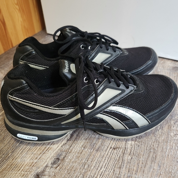 Reebok Womens Size 10 Athletic Sneakers Black Easytone Smooth fit - Picture 2 of 12
